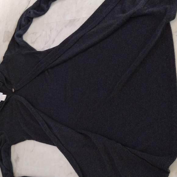 G.W. sport full length sweater. - Picture 9 of 9